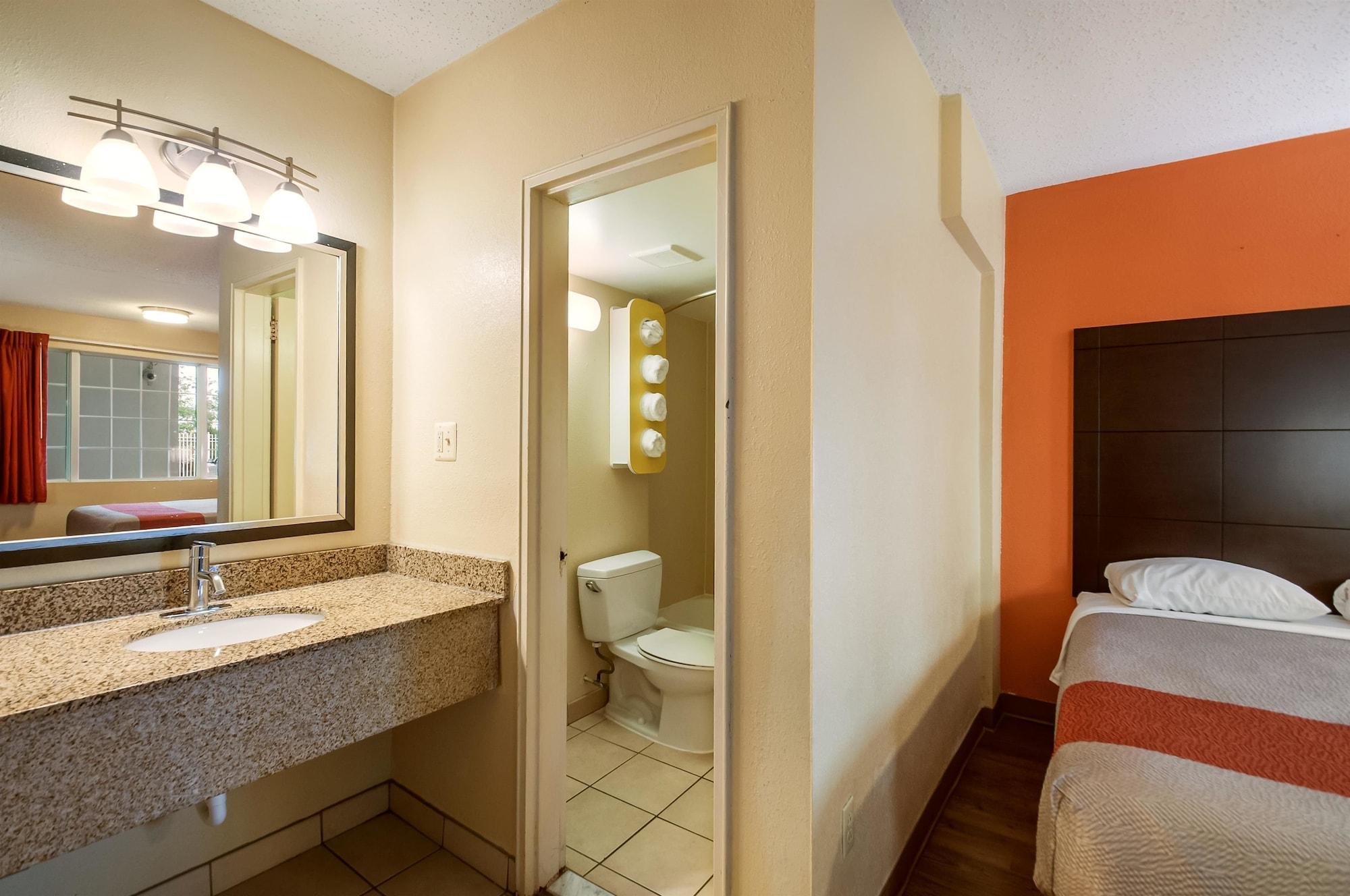 Motel 6-Washington, Dc - Convention Center Dış mekan fotoğraf